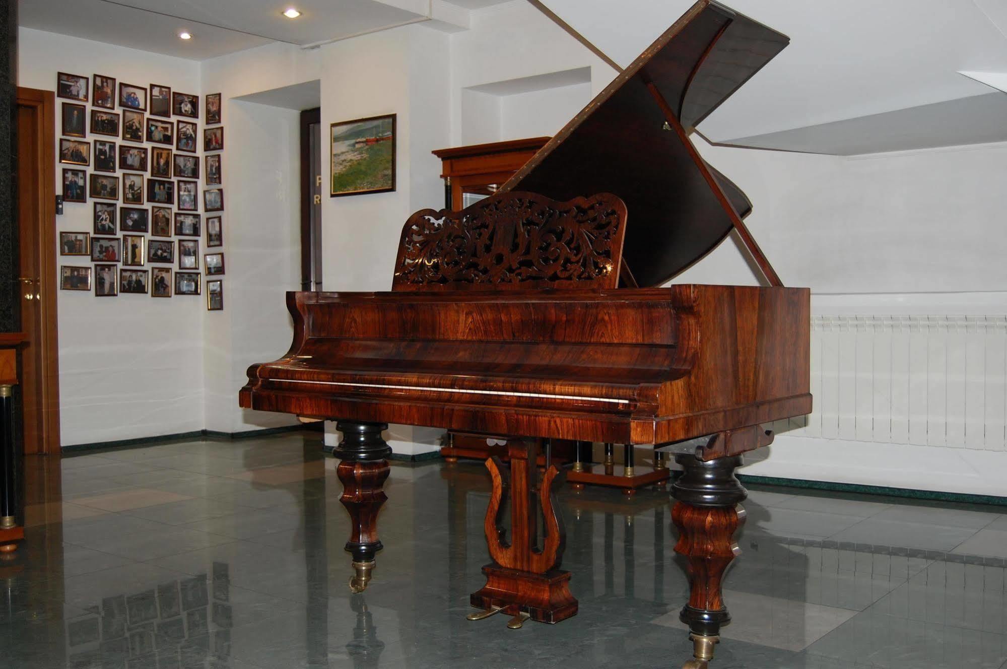 Art Hotel Academy นิปโปร ภายนอก รูปภาพ